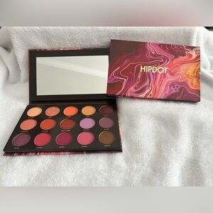 Hipdot Zion Eyeshadow Pressed Pigment Palette